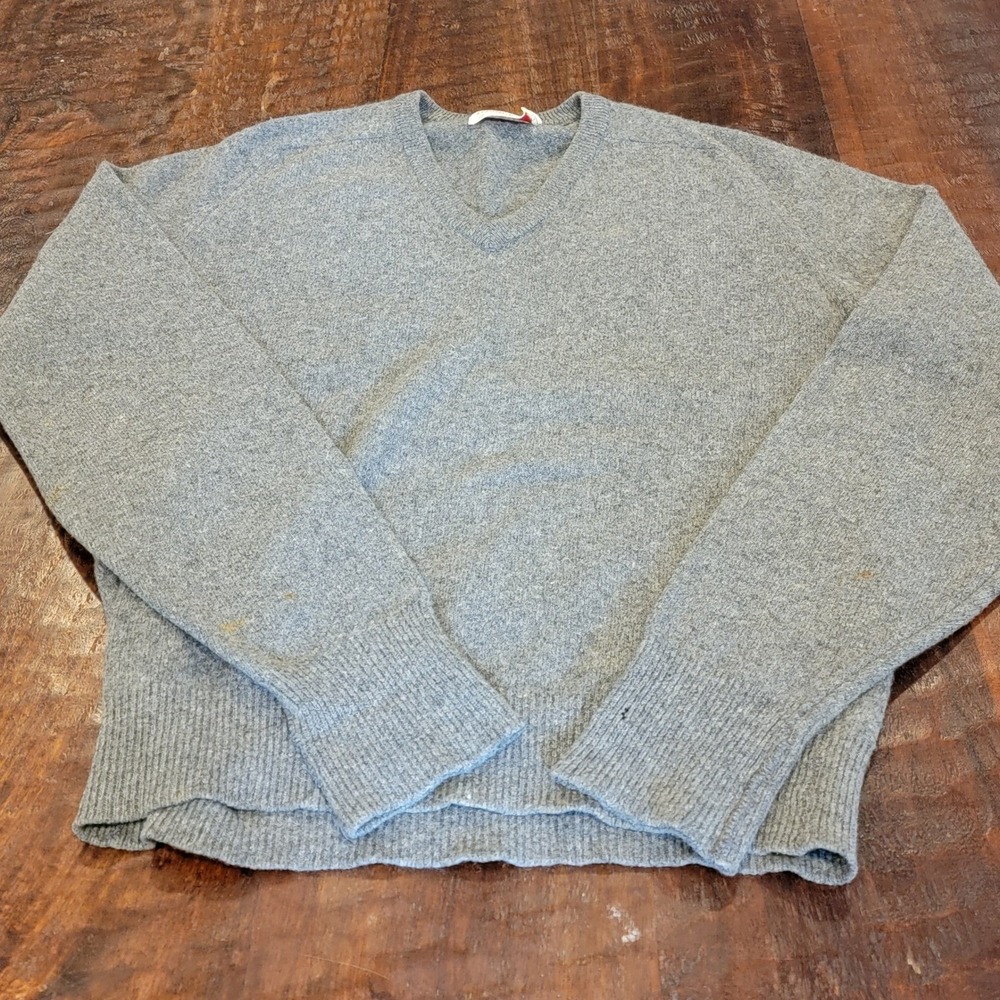 Vintage Lord Jeff Lambs Wool Sweater V-Neck Gray Made In USA Mens‎ Size Medium